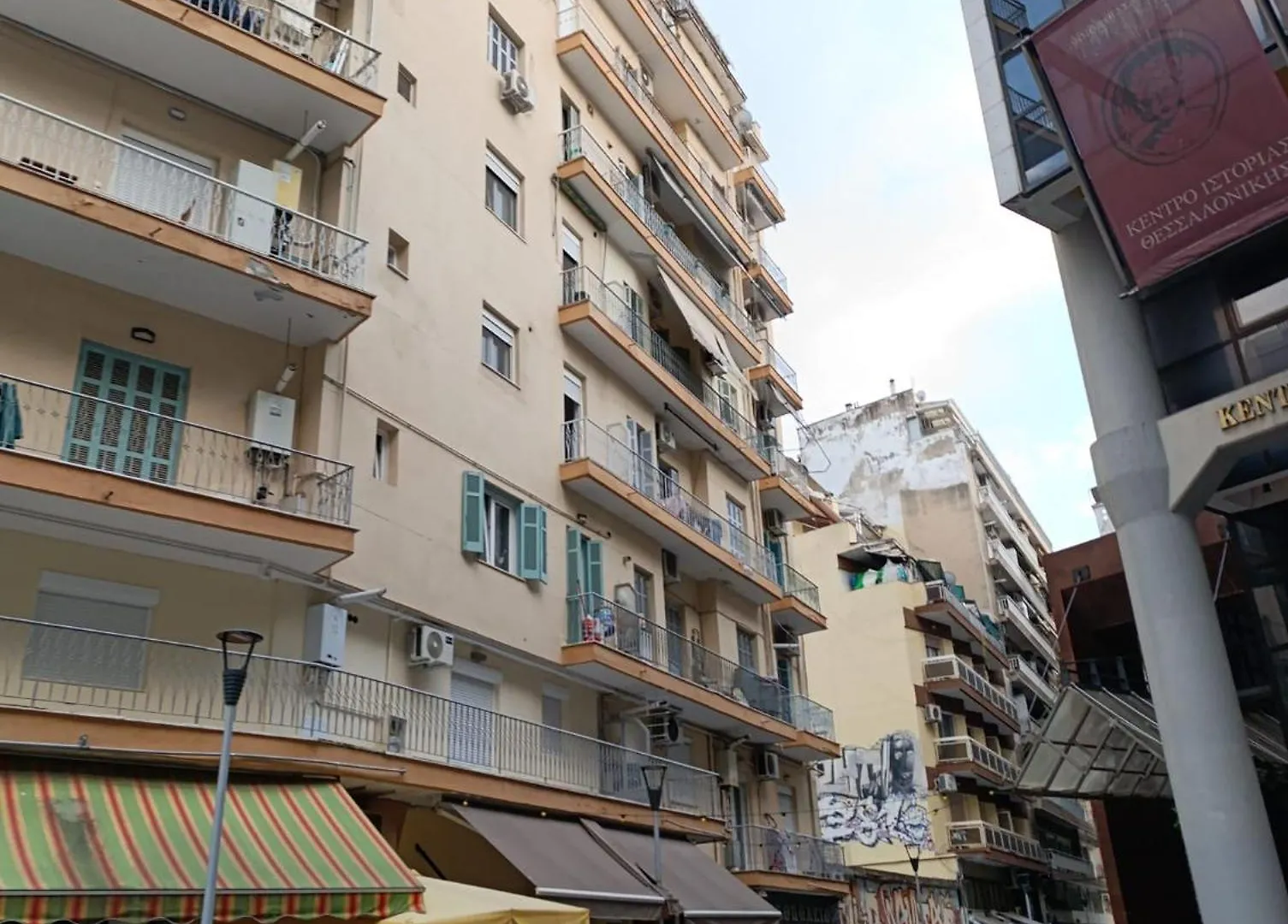 Apartment Cozy In The Very Heart Of Thessaloniki